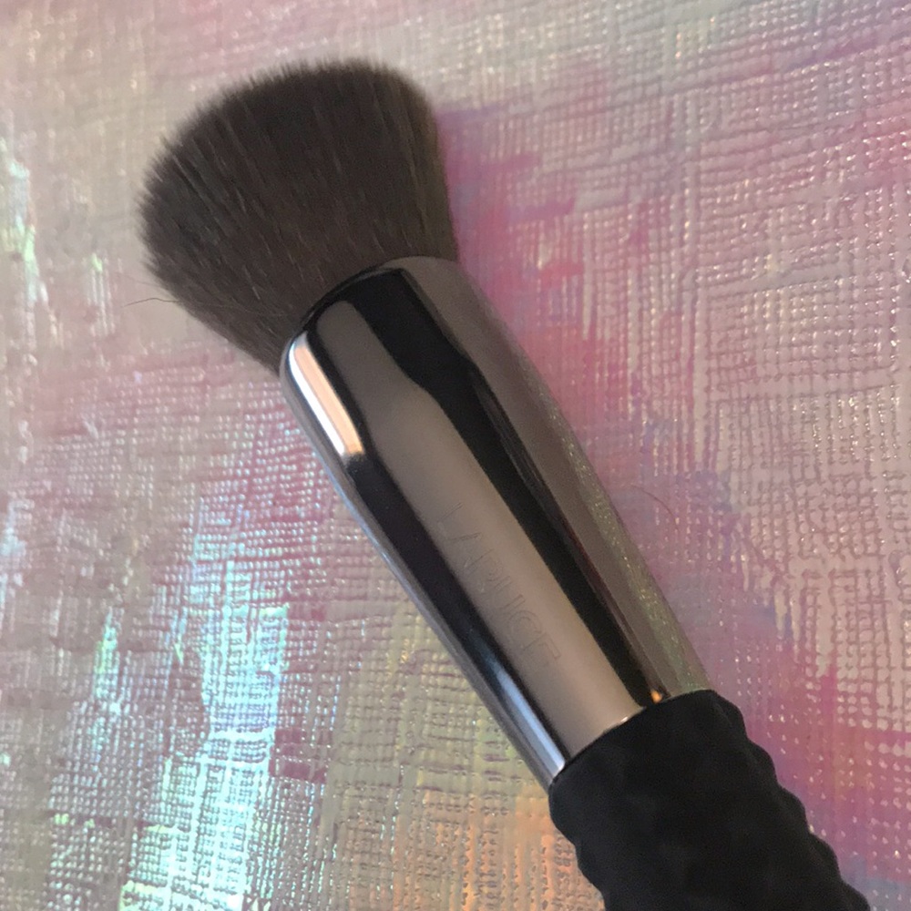 3/$50 Laruce Flat Foundation Brush LR335